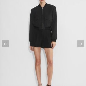 Aritzia Black Pleated Shorts